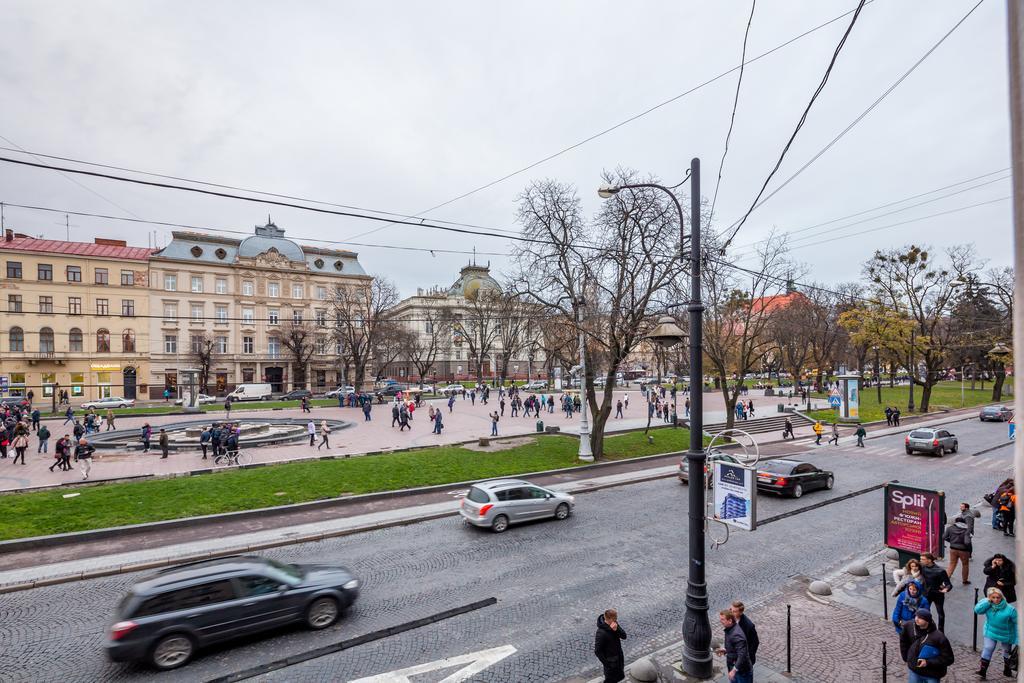 Romari Проспект Свободи 39 Lviv Exterior photo